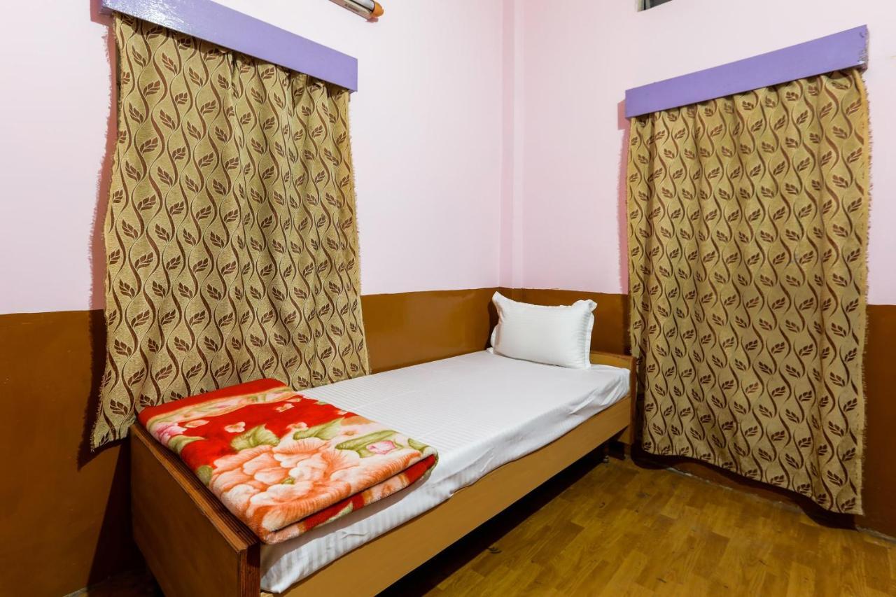 Jorhāt Oyo Hotel 43459 Oasis Lodge מראה חיצוני תמונה